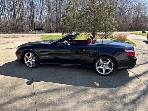 Used 2013 Mercedes-Benz SL 550 SL 550 Roadster 2D image 1