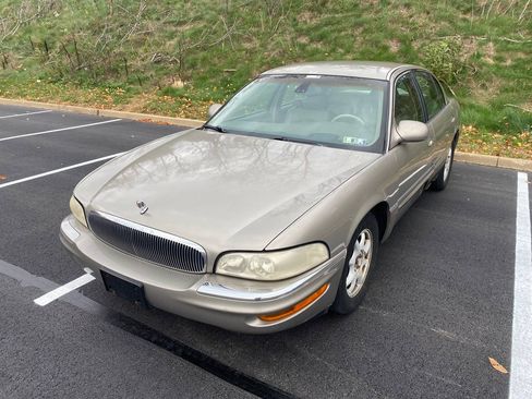 Used 2001 Buick Park Avenue w/ Prestige Pkg image 2