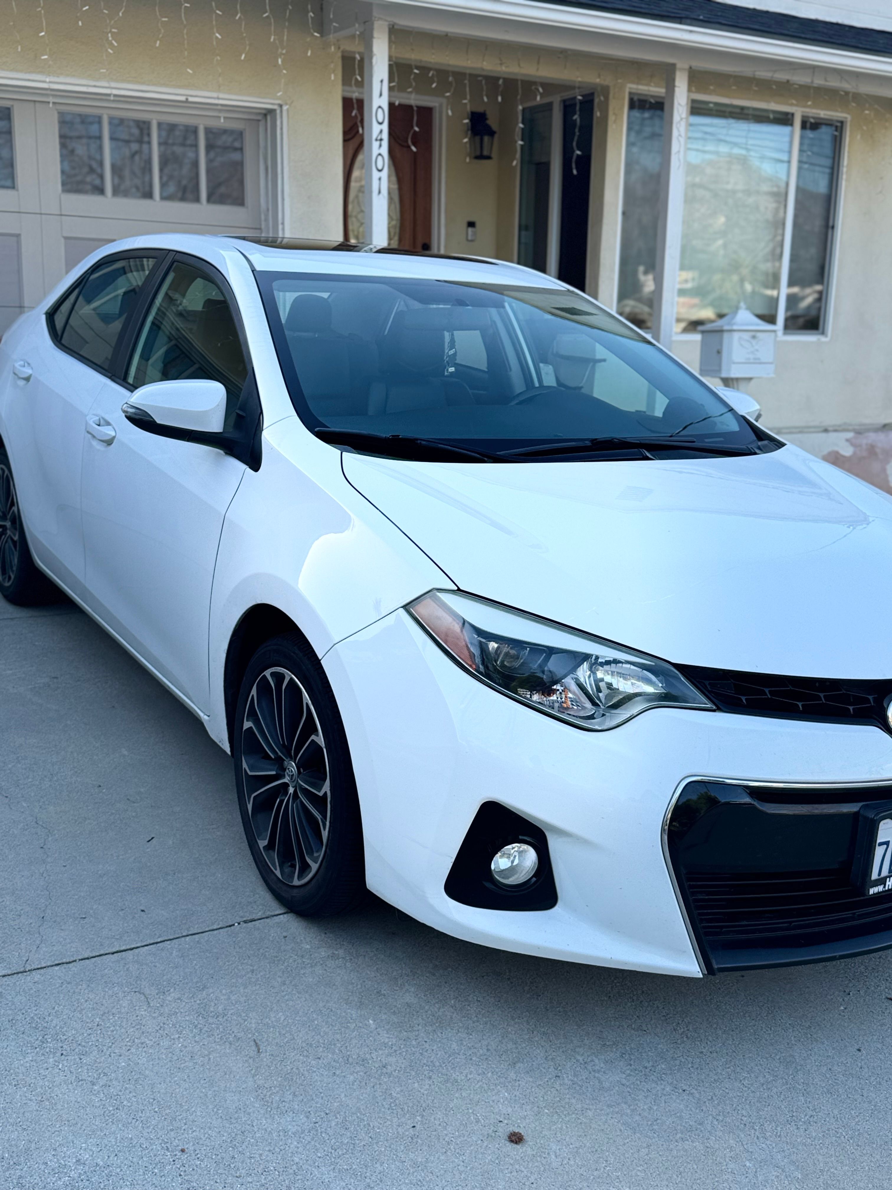 Used 2014 Toyota Corolla S Premium w/ Driver Convenience Package FWD image 1