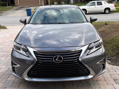 Used 2017 Lexus ES 350 image 1