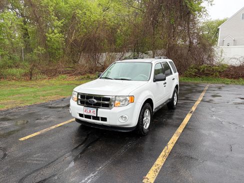 Used 2012 Ford Escape XLT FWD image 4