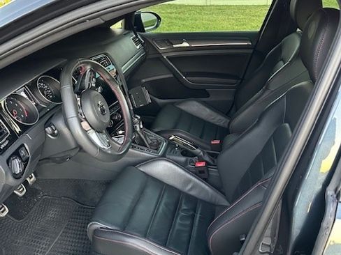 Used 2020 Volkswagen GTI SE image 15