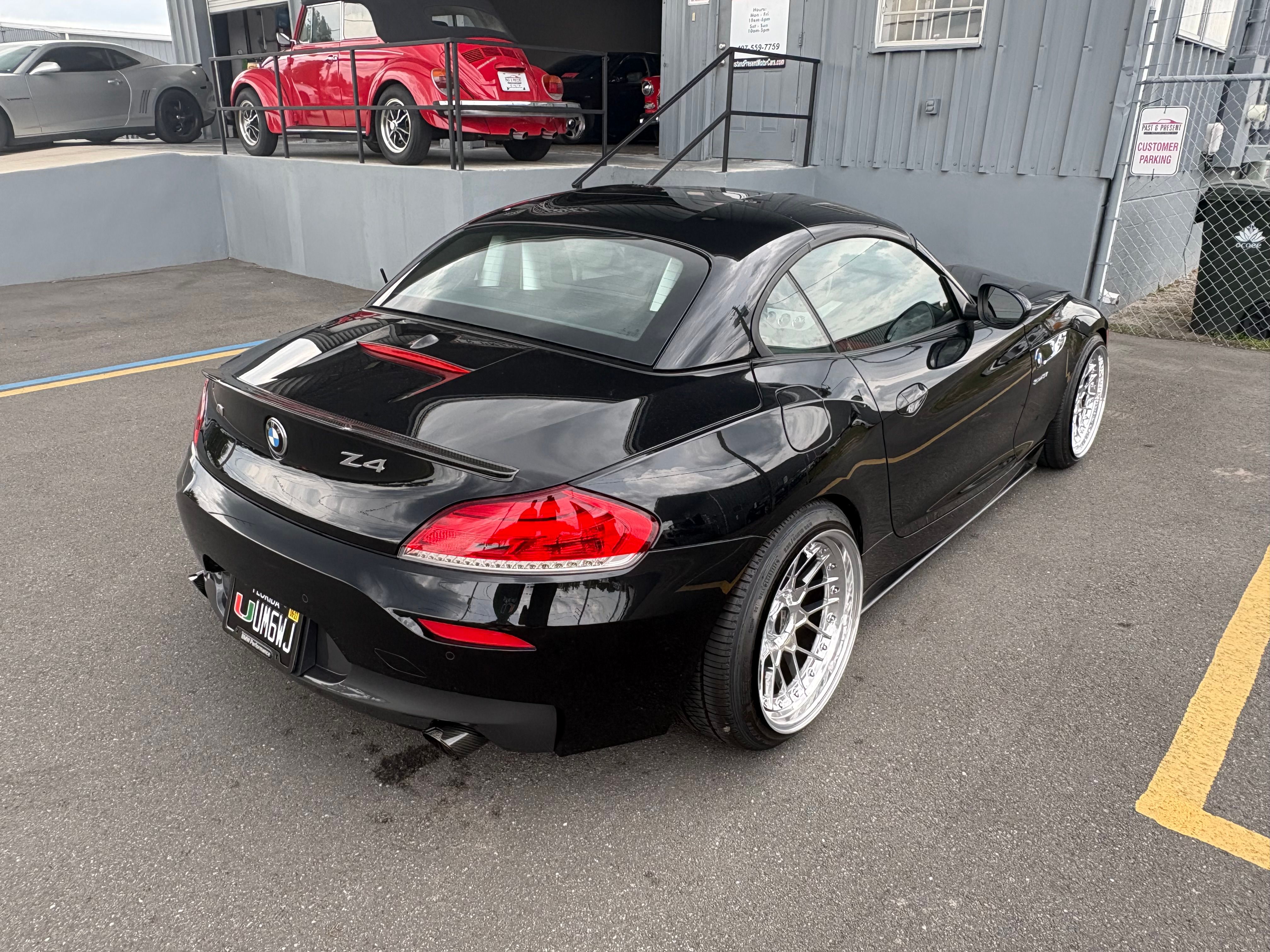 Used 2016 BMW Z4 sDrive35i RWD image 6