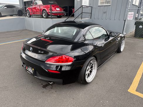 Used 2016 BMW Z4 sDrive35i RWD image 6