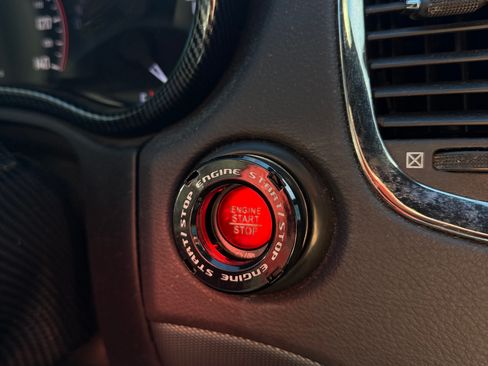 Used 2018 Dodge Durango R/T w/ Technology Group image 15