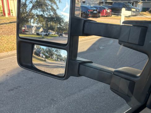 Used 2015 Ford F350 Lariat w/ Chrome Package image 12