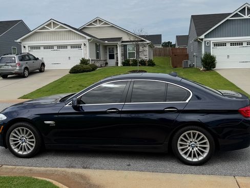 Used 2011 BMW 535i xDrive Sedan AWD/4WD image 6