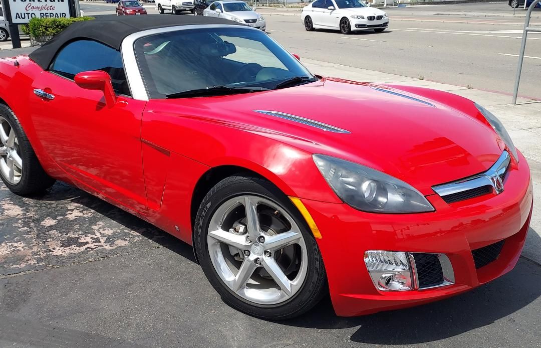Used 2008 Saturn Sky Red Line RWD image 1