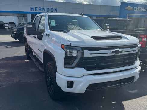 Used 2024 Chevrolet Silverado 2500 LT w/ Z71 Sport Edition image 5