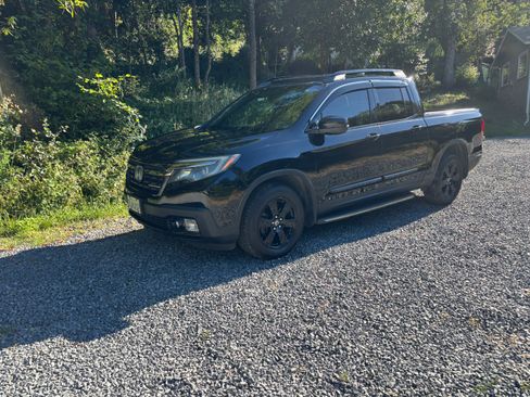 Used 2017 Honda Ridgeline Black Edition image 18