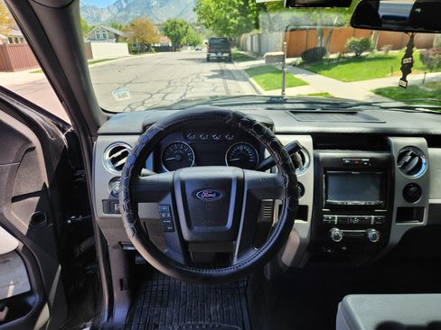 Used 2011 Ford F150 XLT AWD/4WD image 10