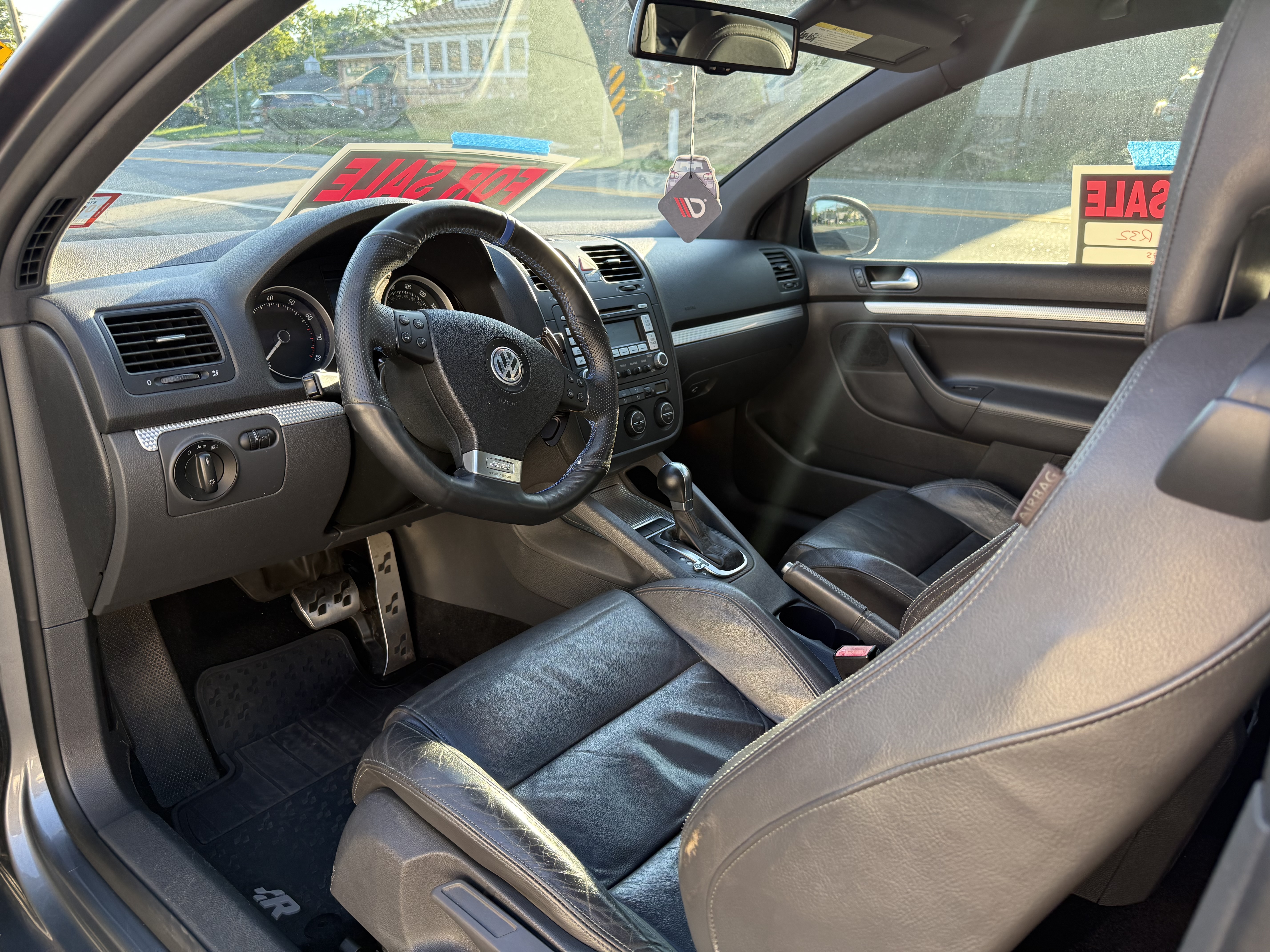 Used 2008 Volkswagen R32 AWD/4WD image 17