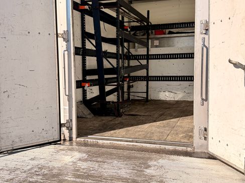 Used 2016 Ford E-350 and Econoline 350 Super Duty w/ Power Windows & Locks Group image 9