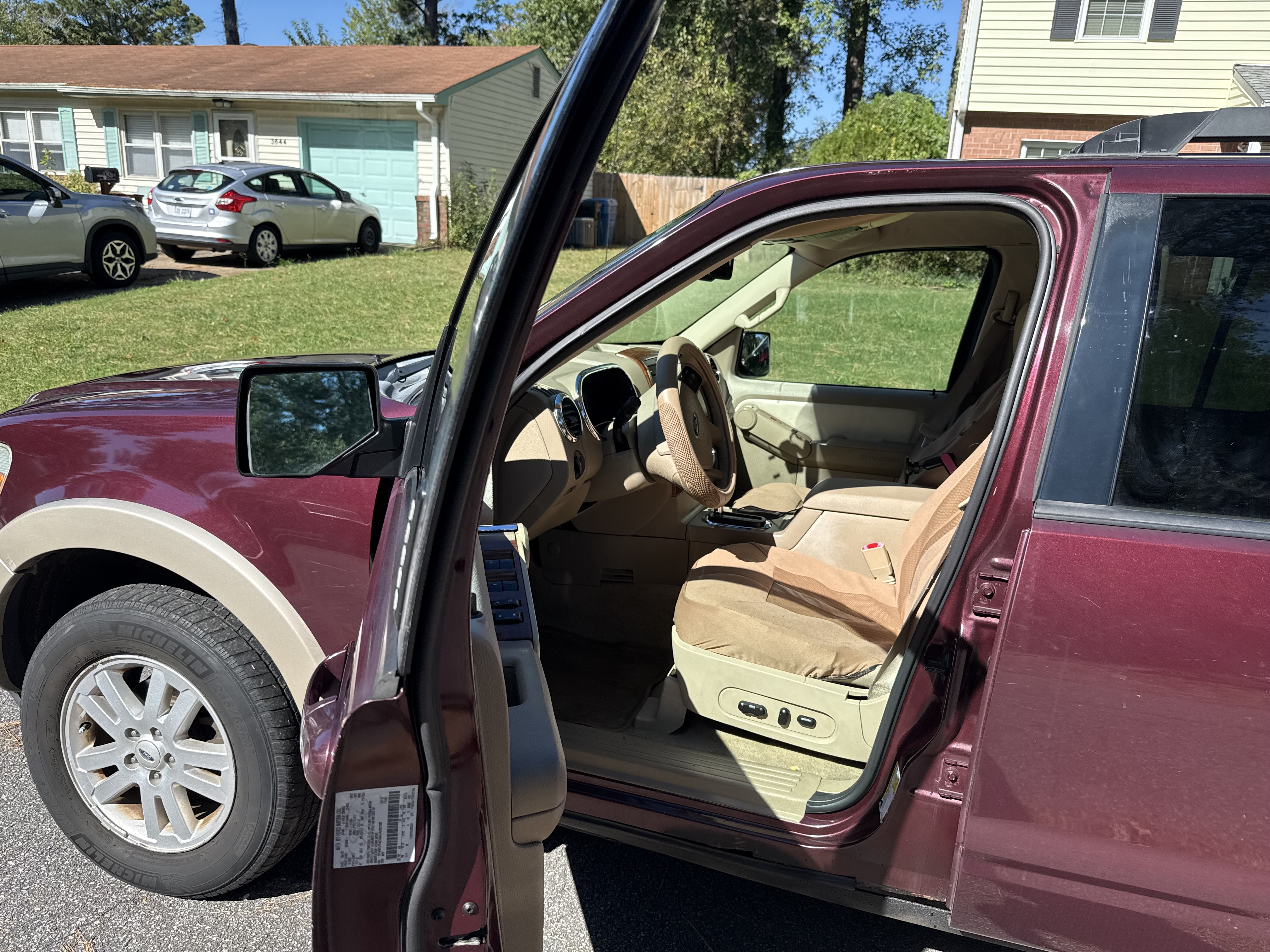 Used 2008 Ford Explorer Eddie Bauer AWD/4WD image 9
