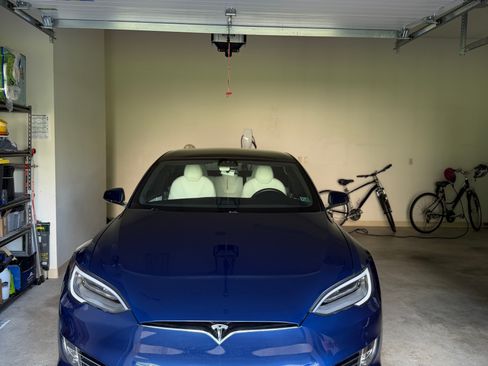 Used 2021 Tesla Model S Long Range Plus AWD/4WD image 2