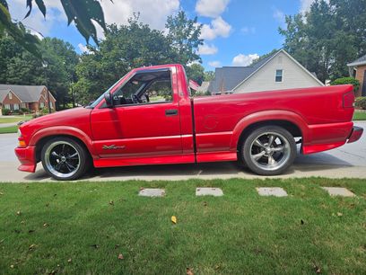 Used 2000 Chevrolet S10 Pickup Xtreme w/ Preferred Equipment Group