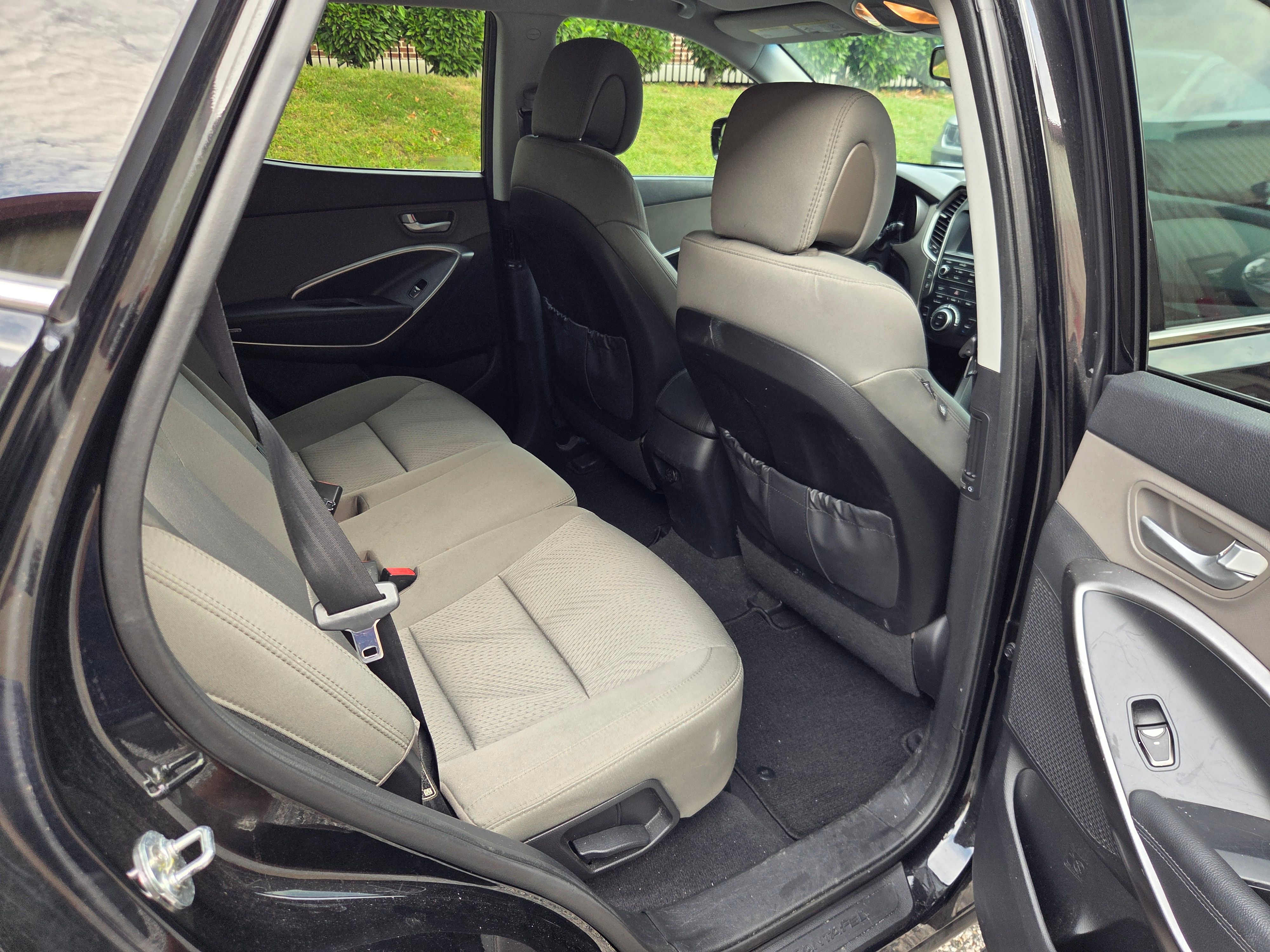 Used 2017 Hyundai Santa Fe Sport FWD image 10