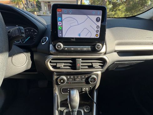 Used 2022 Ford EcoSport SE image 2