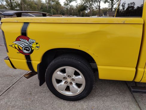 Used 2004 Dodge Ram 1500 Truck SLT w/ Sport Appearance Group image 12