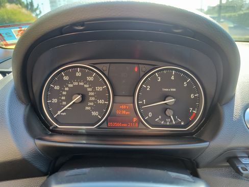 Used 2011 BMW 128i Convertible image 2