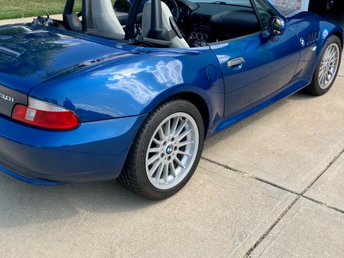 Used 2001 BMW Z3 3.0i RWD image 10