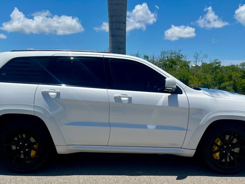 Used 2018 Jeep Grand Cherokee Trackhawk image 6
