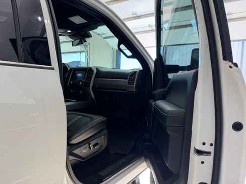 Used 2020 Ford F350 Platinum image 6