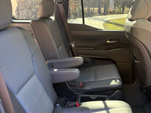 Used 2025 Lexus GX 550 image 24