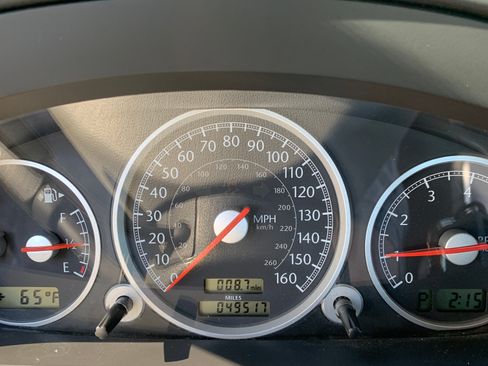 Used 2006 Chrysler Crossfire Limited image 15