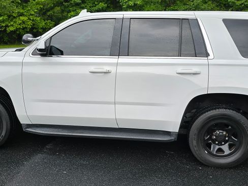 Used 2018 Chevrolet Tahoe 2WD w/ Enhanced Driver Alert Package image 1