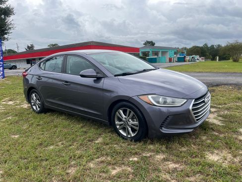 Used 2018 Hyundai Elantra SEL w/ Cargo Package image 9