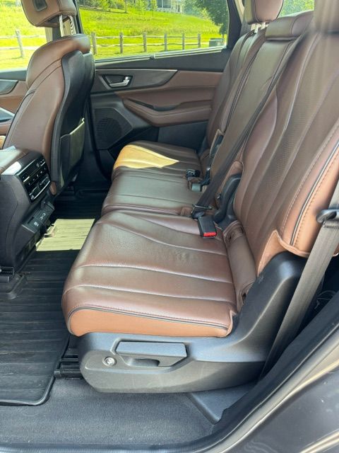 Used 2022 Acura MDX w/ Advance Package AWD/4WD image 16