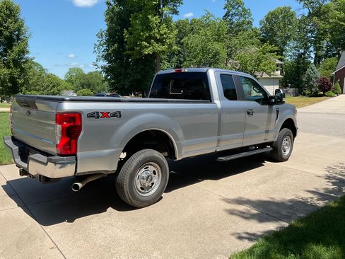 Used 2022 Ford F350 XL w/ Power Equipment Group AWD/4WD image 4