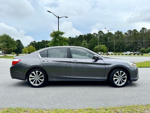 Used 2015 Honda Accord Sport image 5