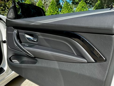 Used 2019 BMW M4 Coupe image 13