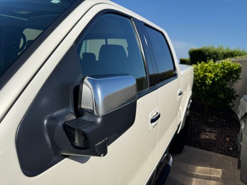 Used 2007 Lincoln Mark LT 4x4 image 30