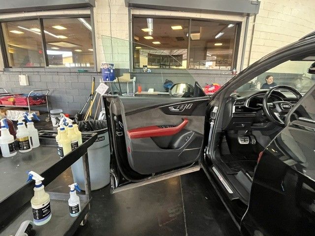 Used 2022 Audi SQ8 Premium Plus AWD/4WD image 16