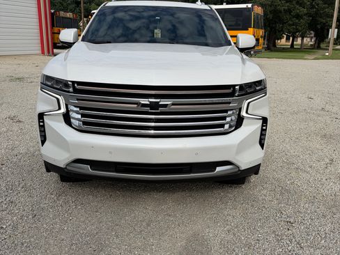 Used 2021 Chevrolet Tahoe High Country AWD/4WD image 4