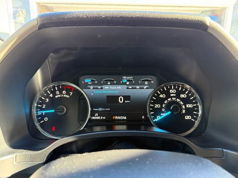 Used 2018 Ford F150 Lariat w/ Equipment Group 502A Luxury image 9