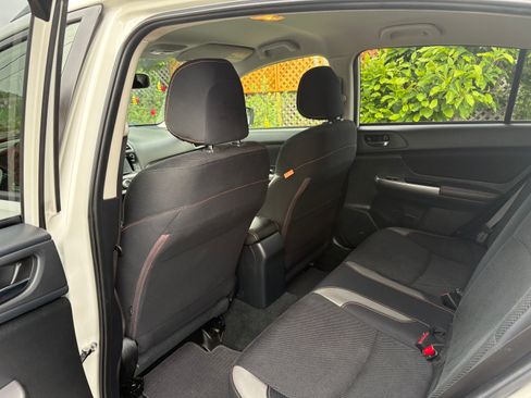 Used 2017 Subaru Crosstrek 2.0i Premium image 10