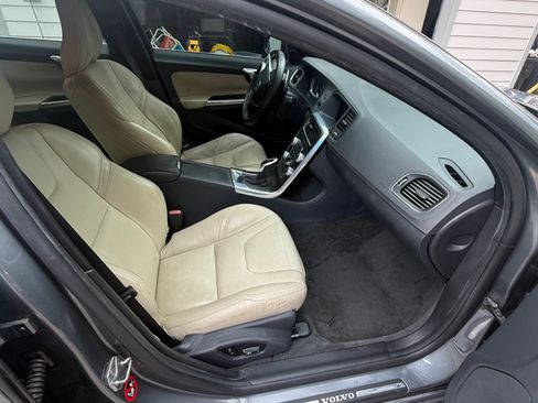 Used 2016 Volvo S60 T5 Premier FWD image 8