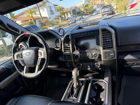 Used 2018 Ford F150 Raptor w/ Equipment Group 802A Luxury AWD/4WD image 13