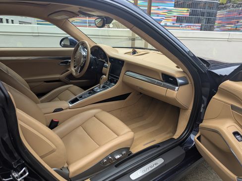 Used 2013 Porsche 911 GT3 RS image 13