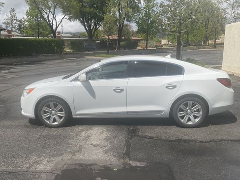 Used 2011 Buick LaCrosse CXL image 4