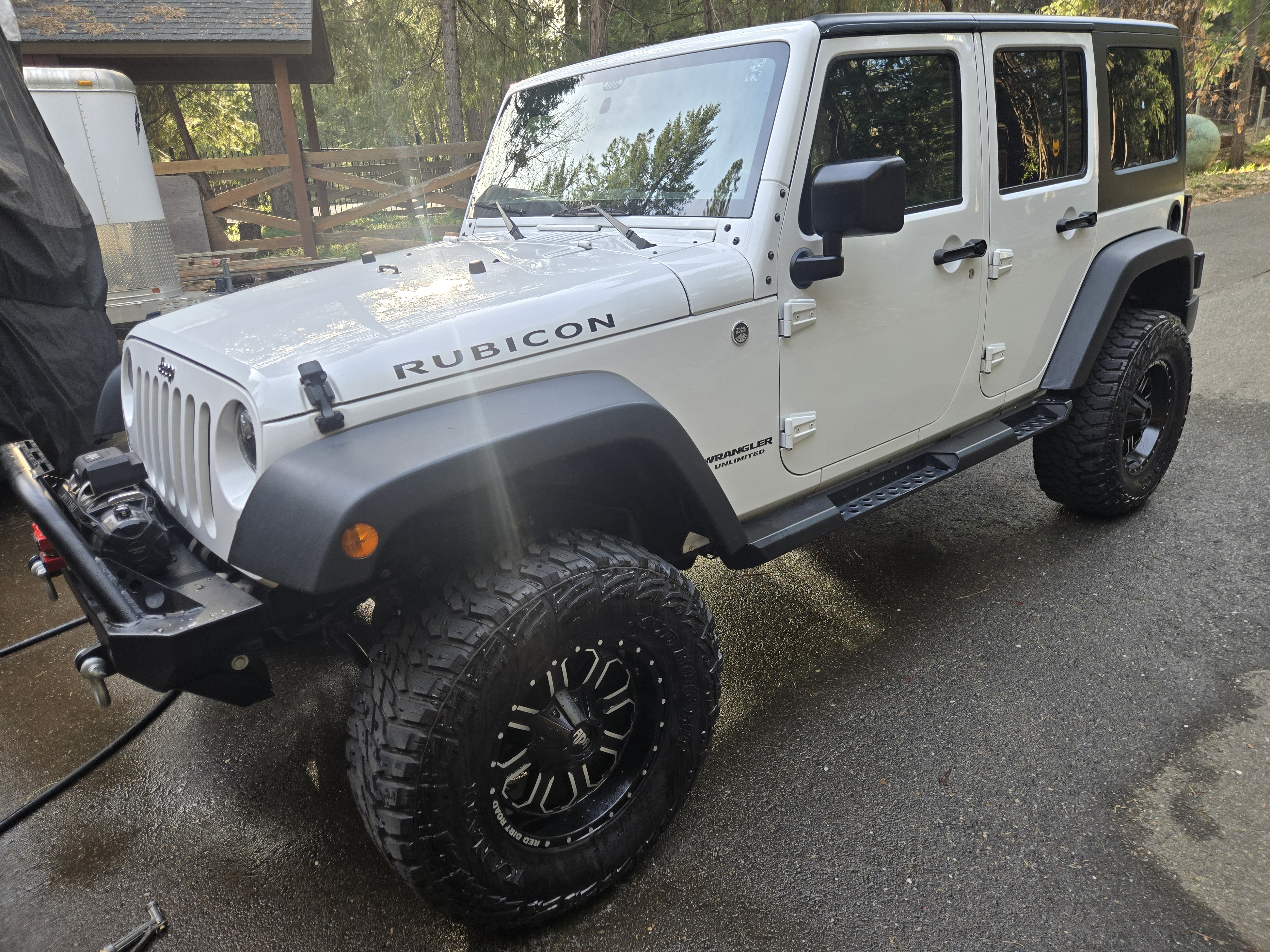 Used 2015 Jeep Wrangler Unlimited Rubicon w/ Connectivity Group AWD/4WD image 25