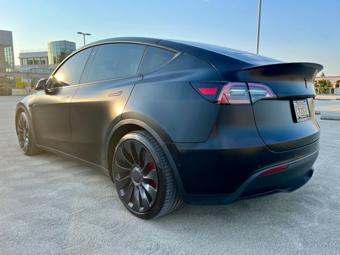 Used 2022 Tesla Model Y Performance image 6