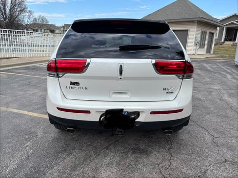 Used 2014 Lincoln MKX AWD w/ Equipment Group 102A image 5