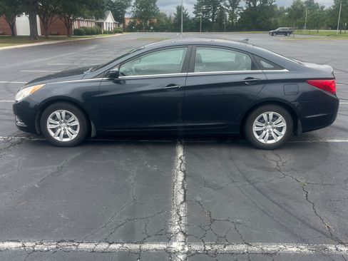 Used 2012 Hyundai Sonata GLS image 1