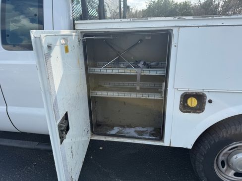 Used 2012 Ford F250 XL image 11