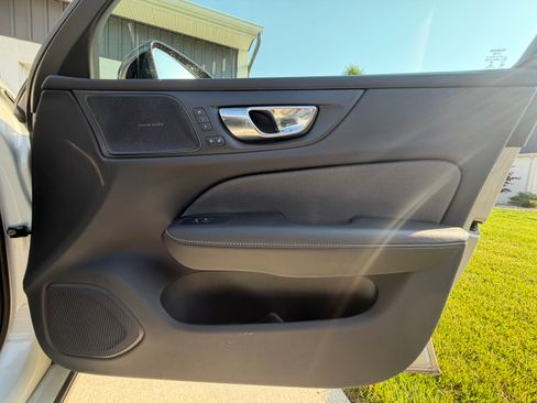 Used 2019 Volvo S60 T6 R-Design AWD/4WD image 8